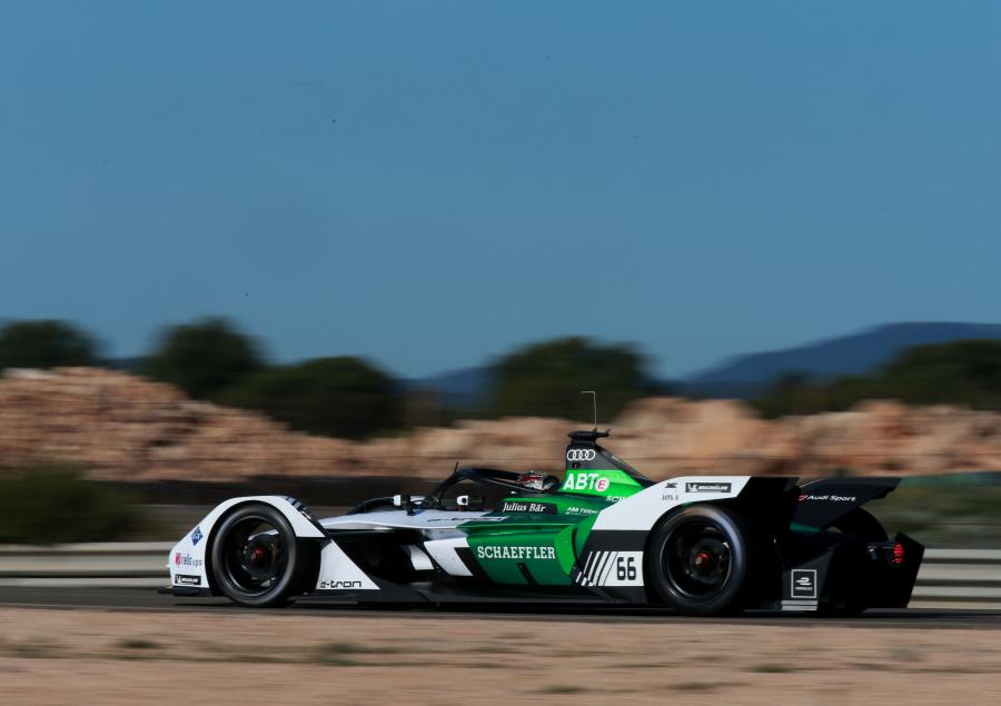  Audi e-tron FE05 ABT Schaeffler 2018 года  (фото 10 из 32)